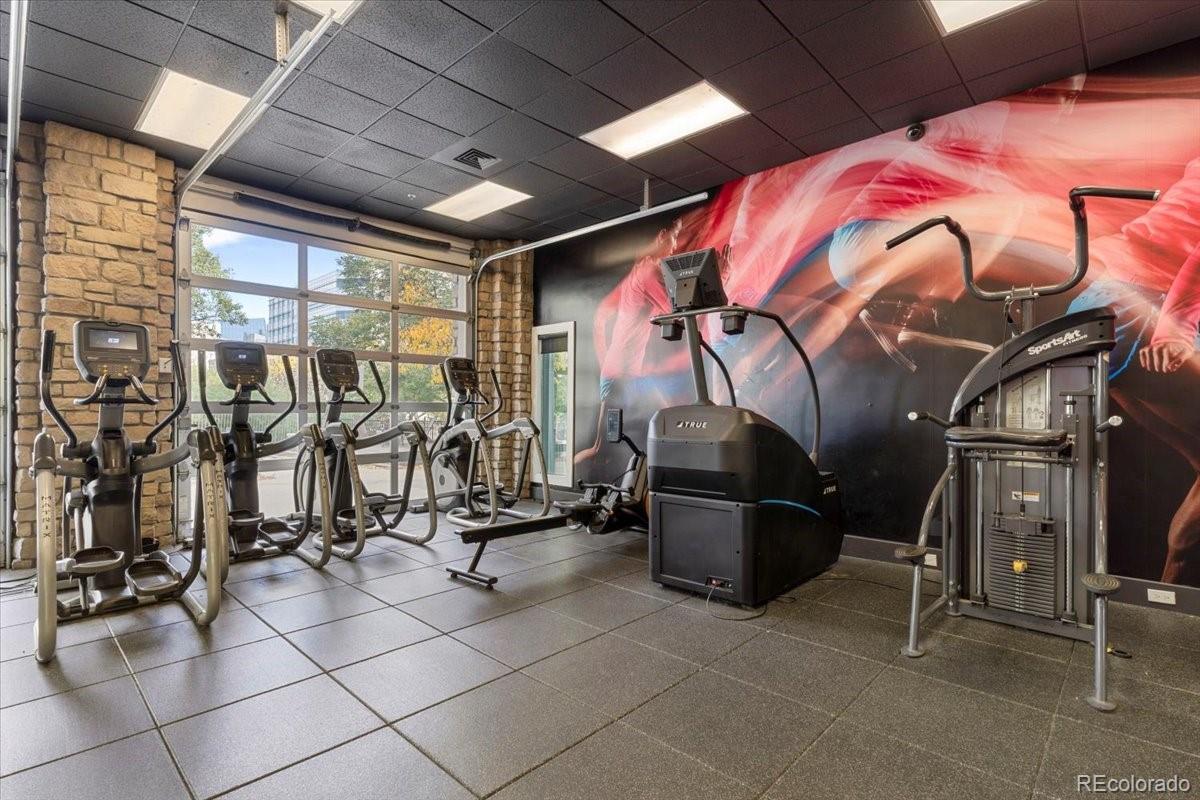 1301 Speer Boulevard Unit: 809