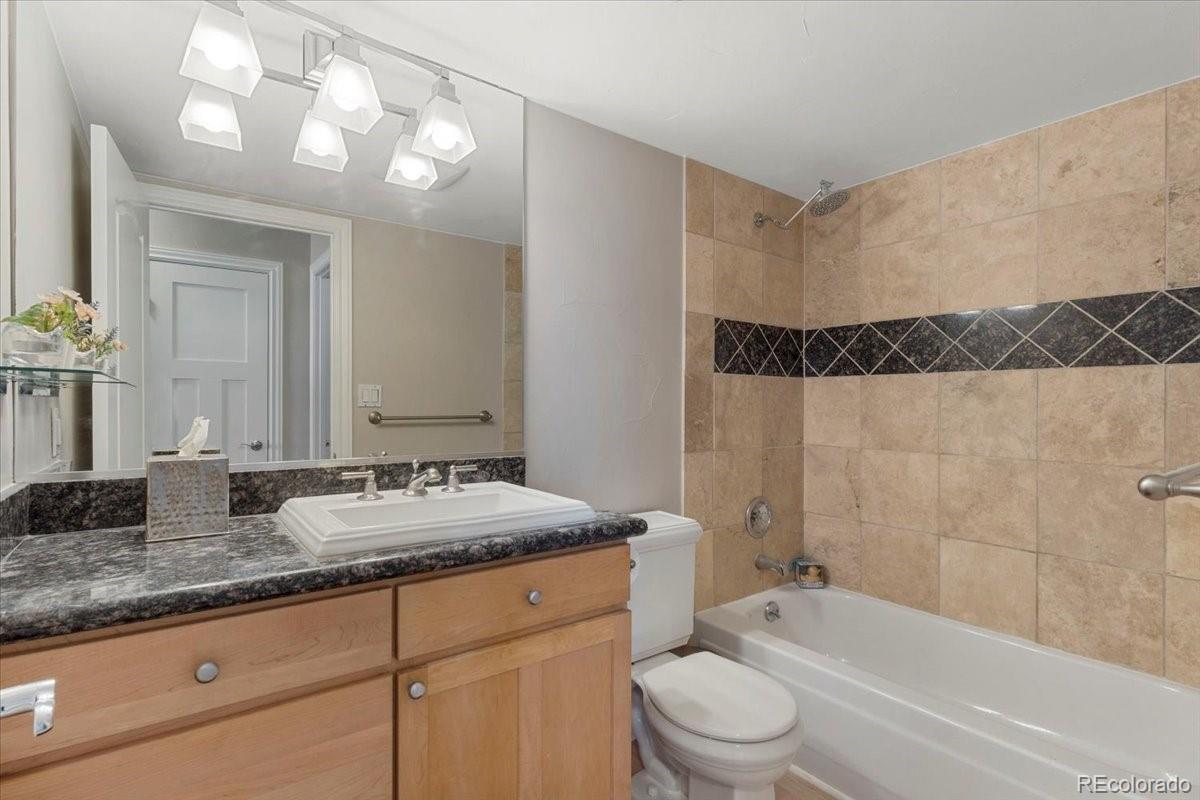 1301 Speer Boulevard Unit: 809