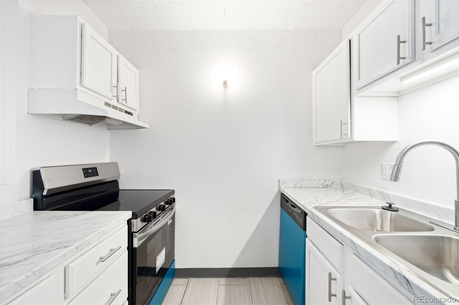 1265 Race Street Unit: 208