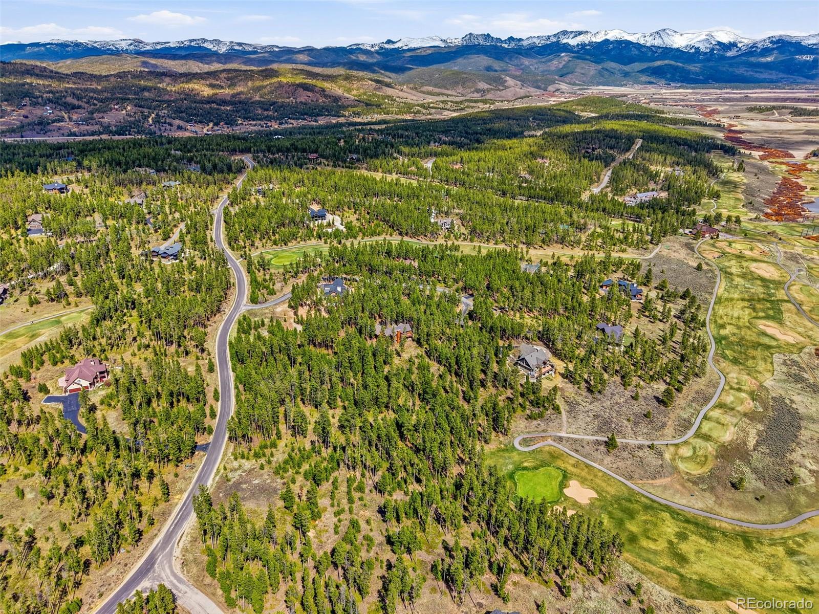 930 GCR 511/Golf Course Circle