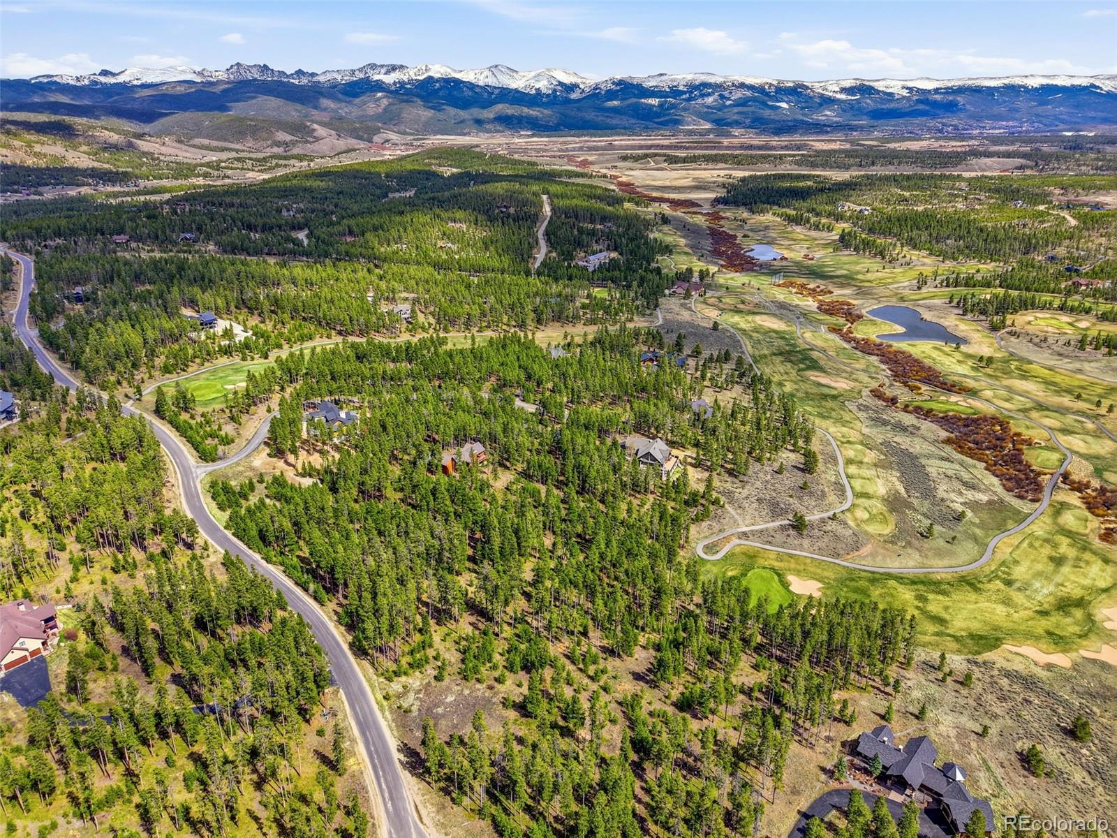 930 GCR 511/Golf Course Circle