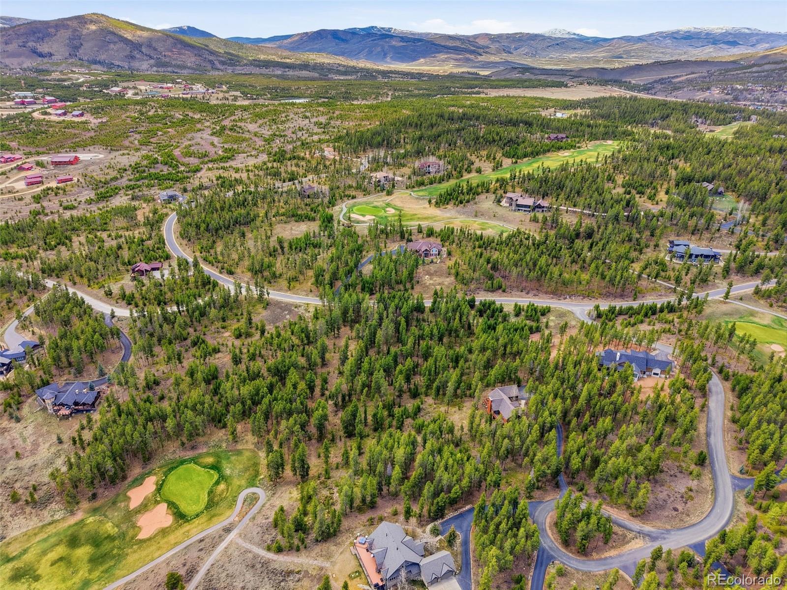 930 GCR 511/Golf Course Circle