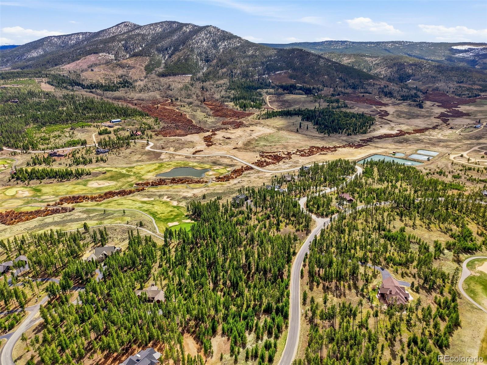 930 GCR 511/Golf Course Circle