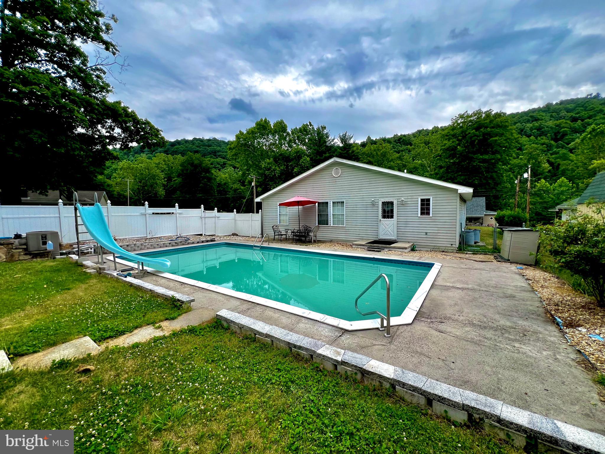 20413 Lower Georges Creek Rd SW