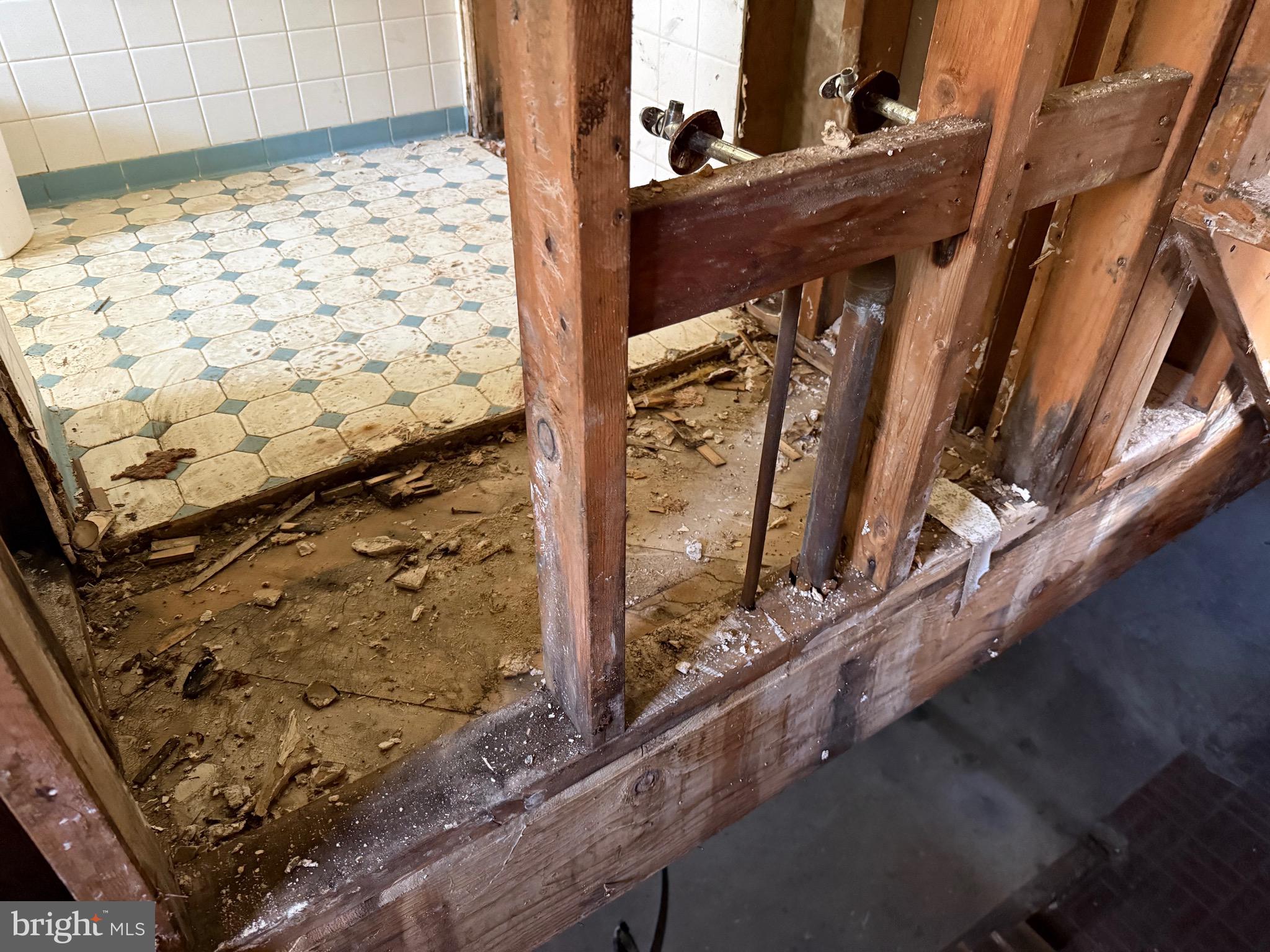 18425 TAKOMA DRIVE SW