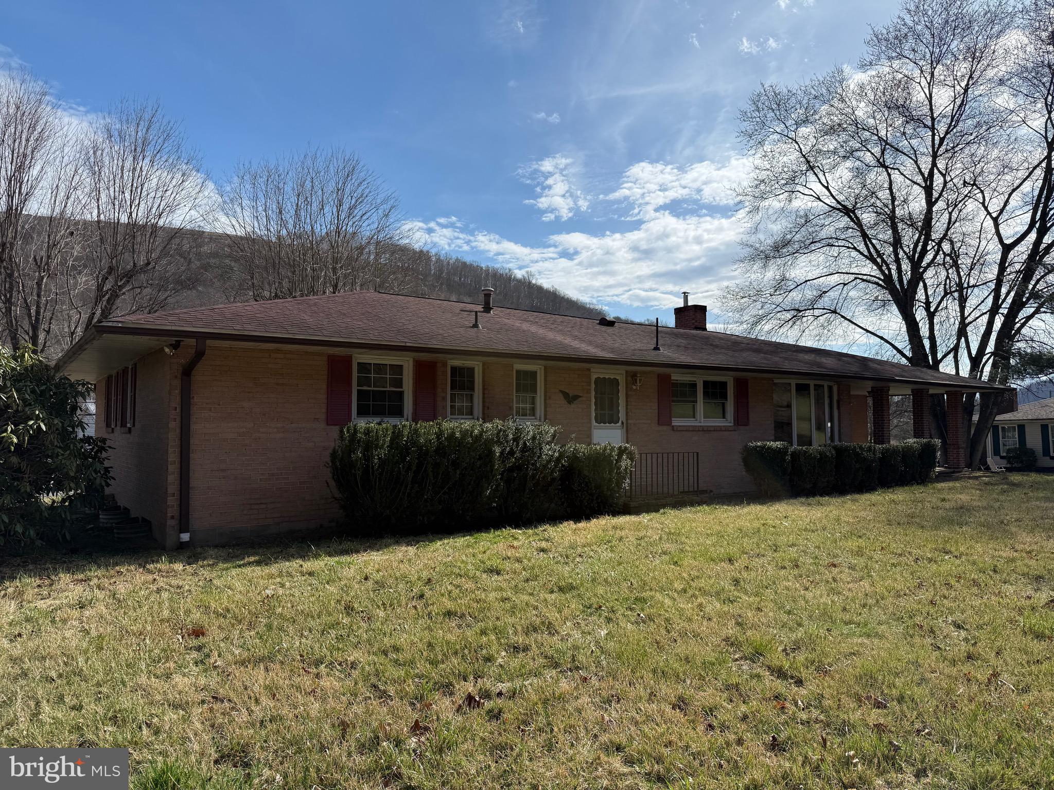 18425 TAKOMA DRIVE SW