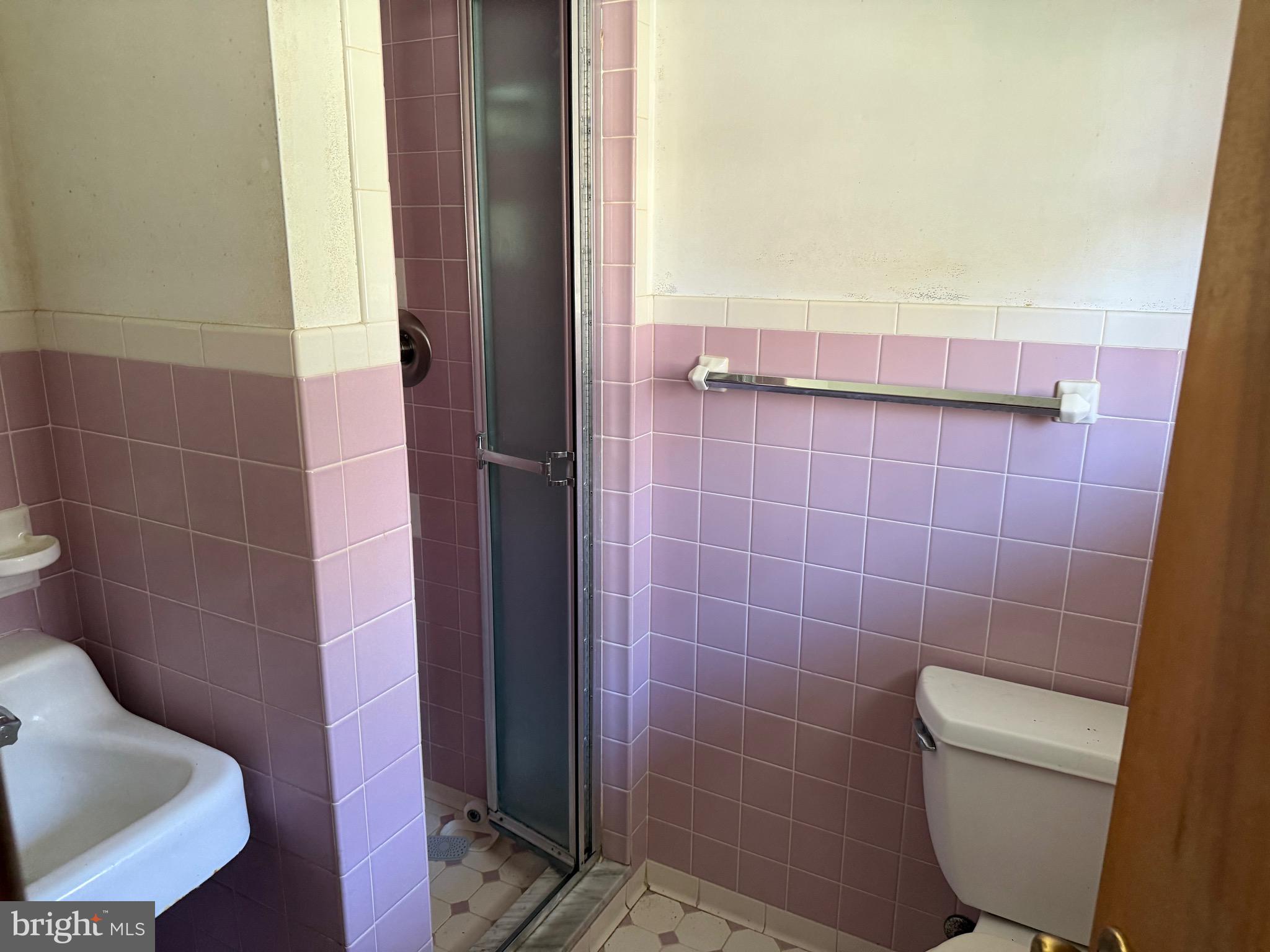 18425 TAKOMA DRIVE SW