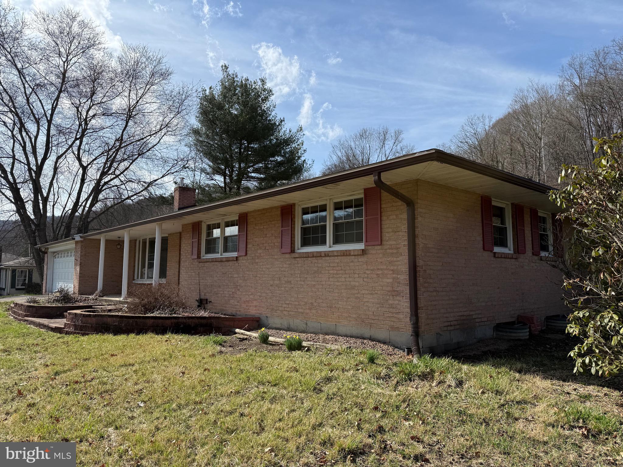 18425 TAKOMA DRIVE SW