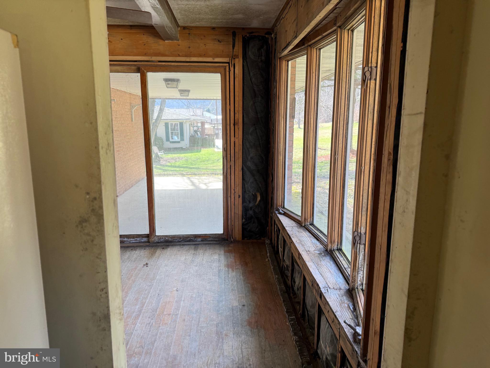 18425 TAKOMA DRIVE SW