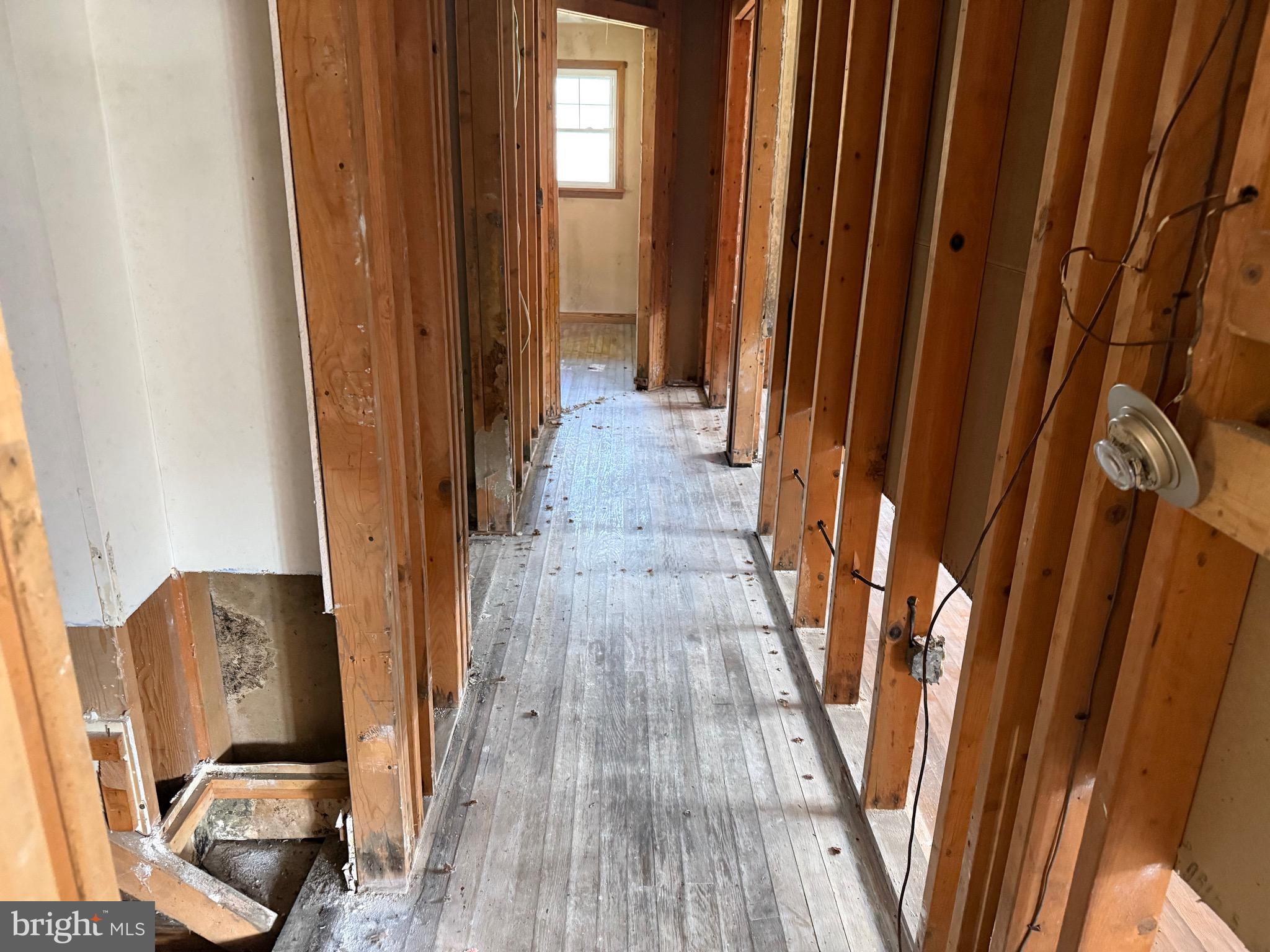 18425 TAKOMA DRIVE SW