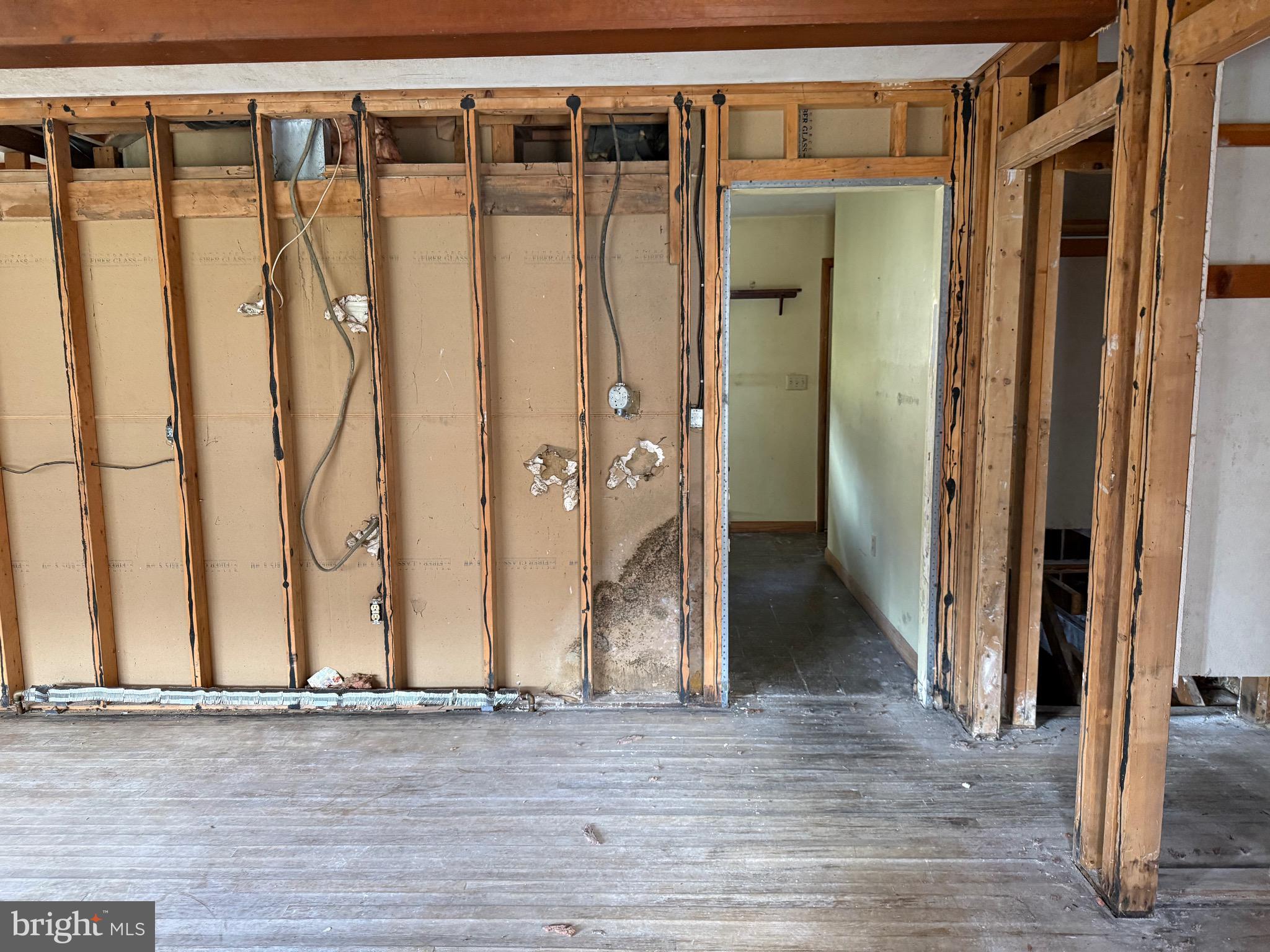 18425 TAKOMA DRIVE SW