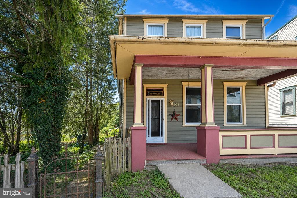 608 COLUMBIA AVENUE
