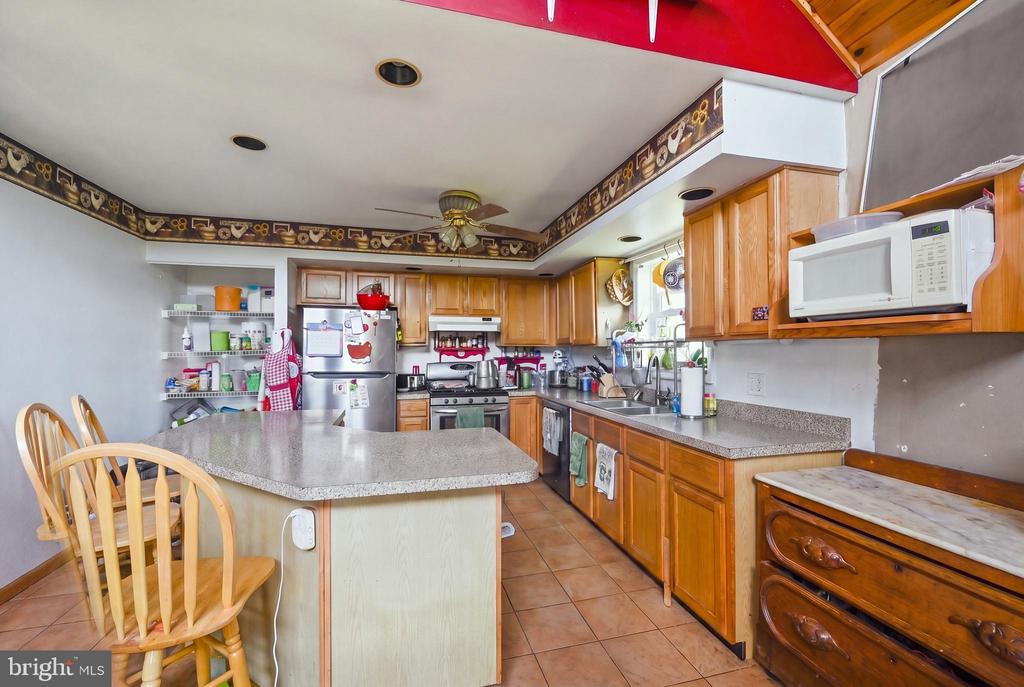 14700 MARTINS MOUNTAIN LANE