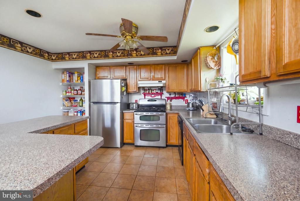 14700 MARTINS MOUNTAIN LANE
