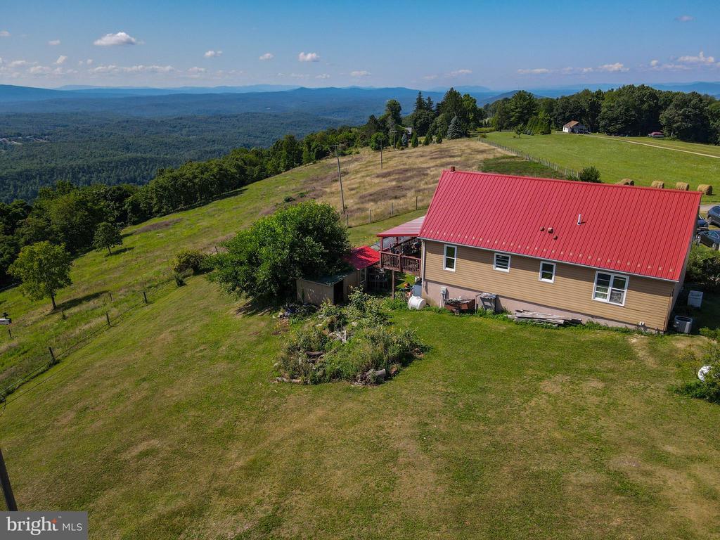 14700 MARTINS MOUNTAIN LANE