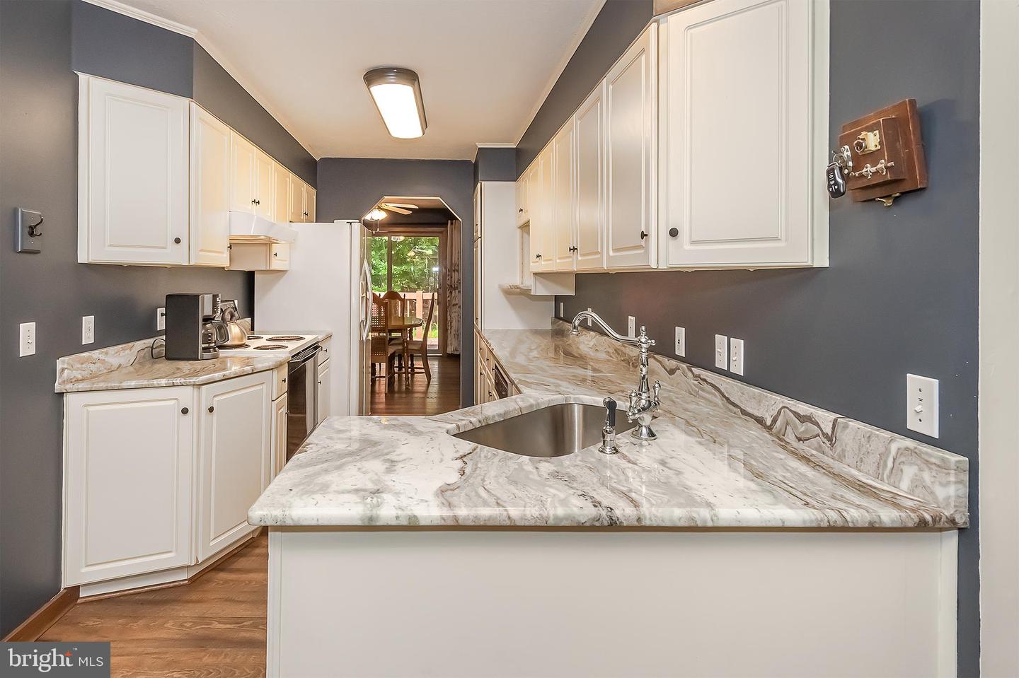 223 Wooded Ridge Rd