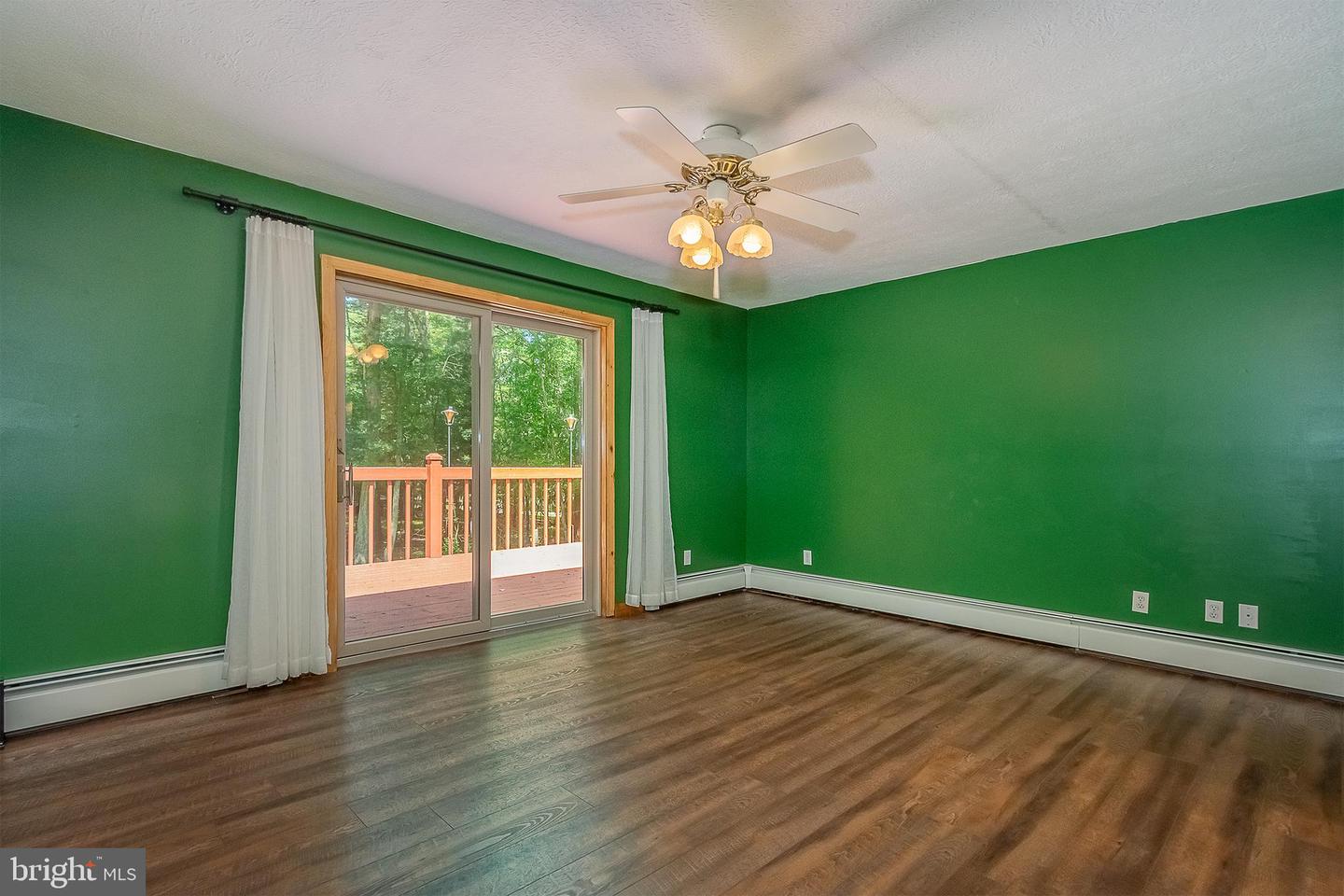 223 Wooded Ridge Rd