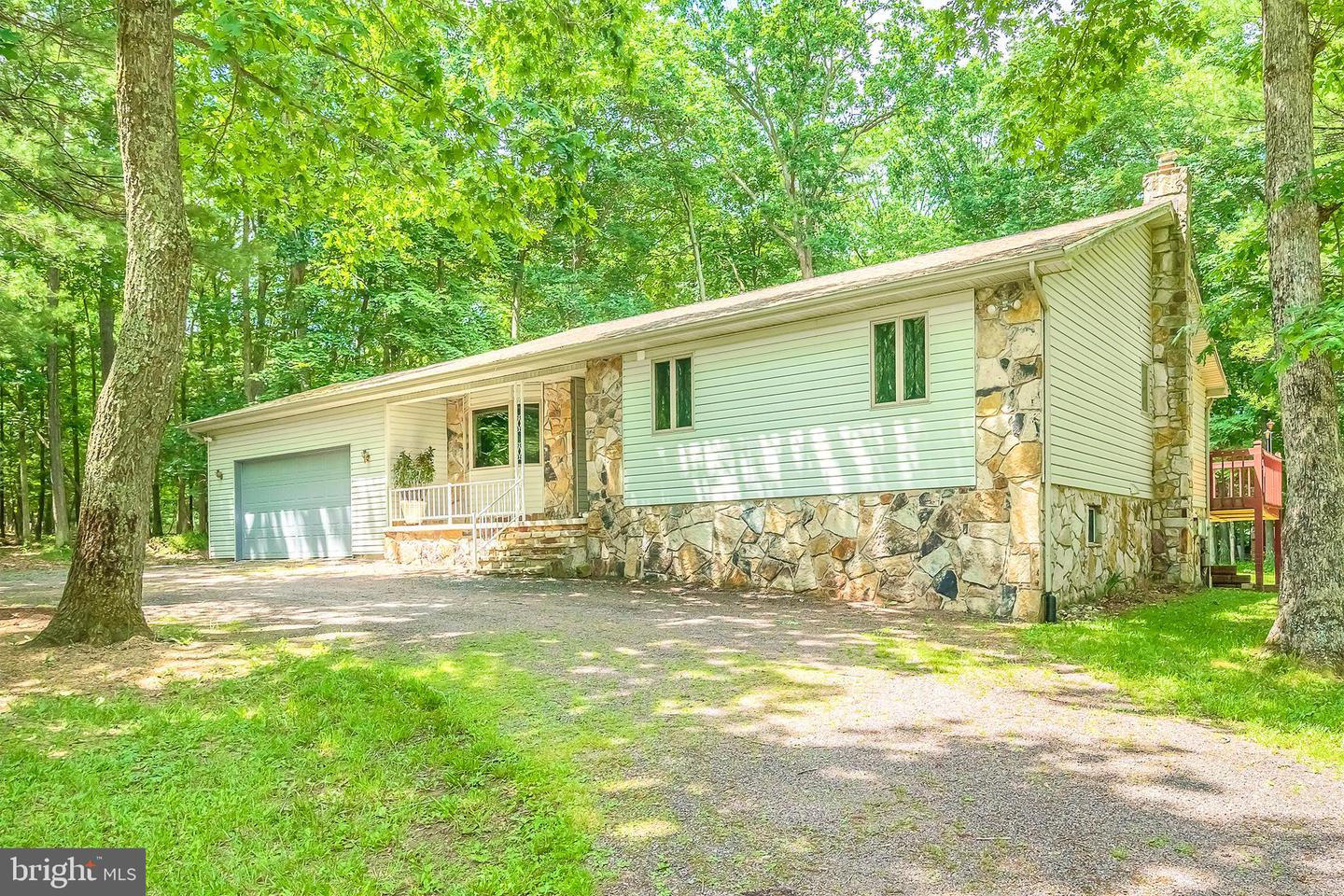 223 Wooded Ridge Rd