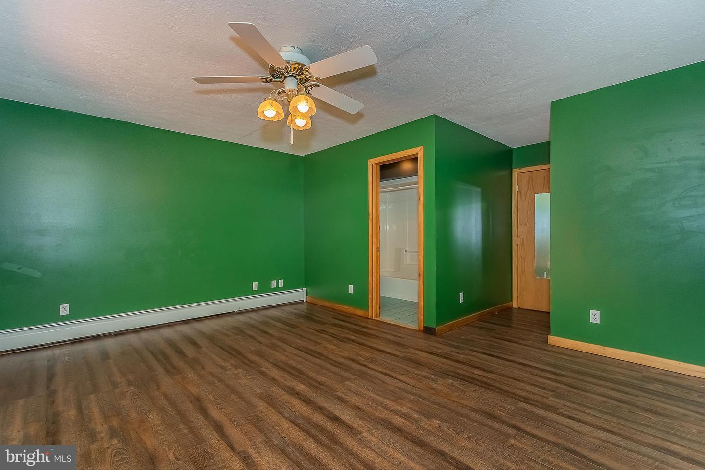 223 Wooded Ridge Rd