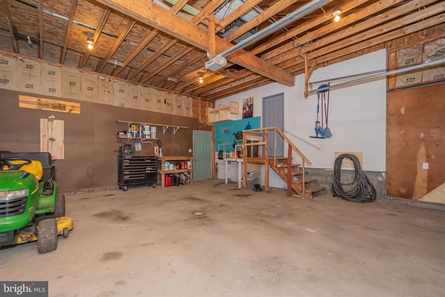 223 Wooded Ridge Rd