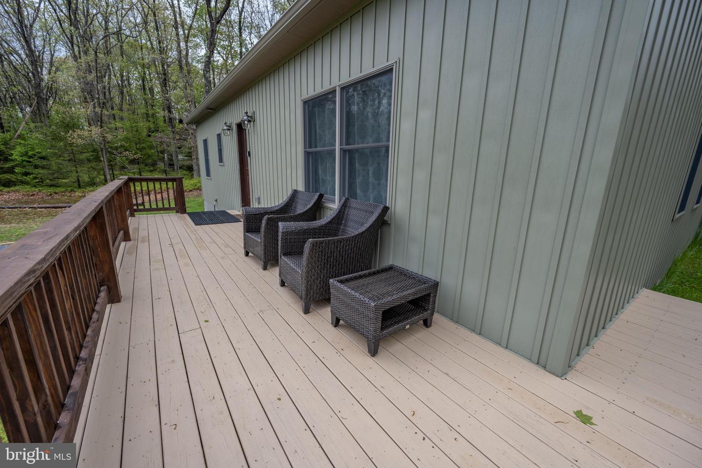 96 Glendale Woods Rd
