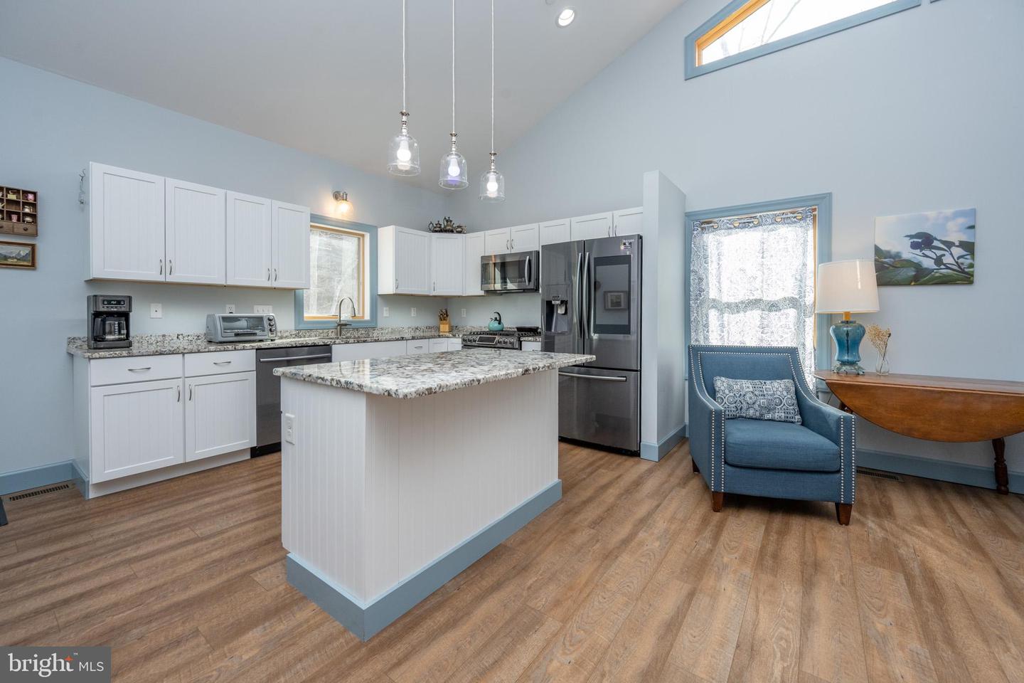96 Glendale Woods Rd