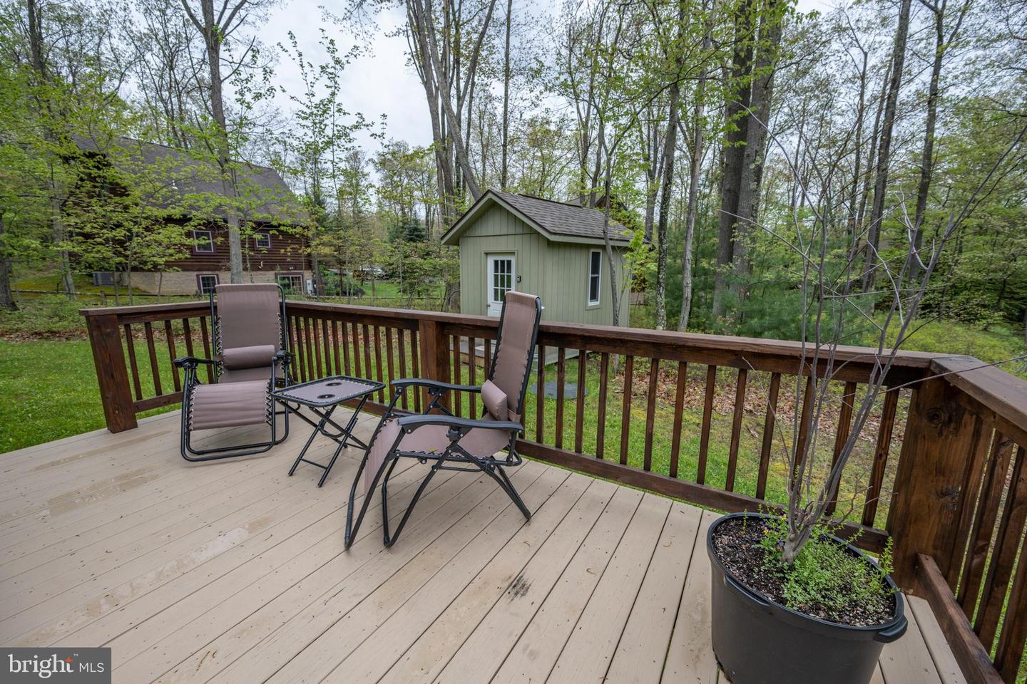 96 Glendale Woods Rd