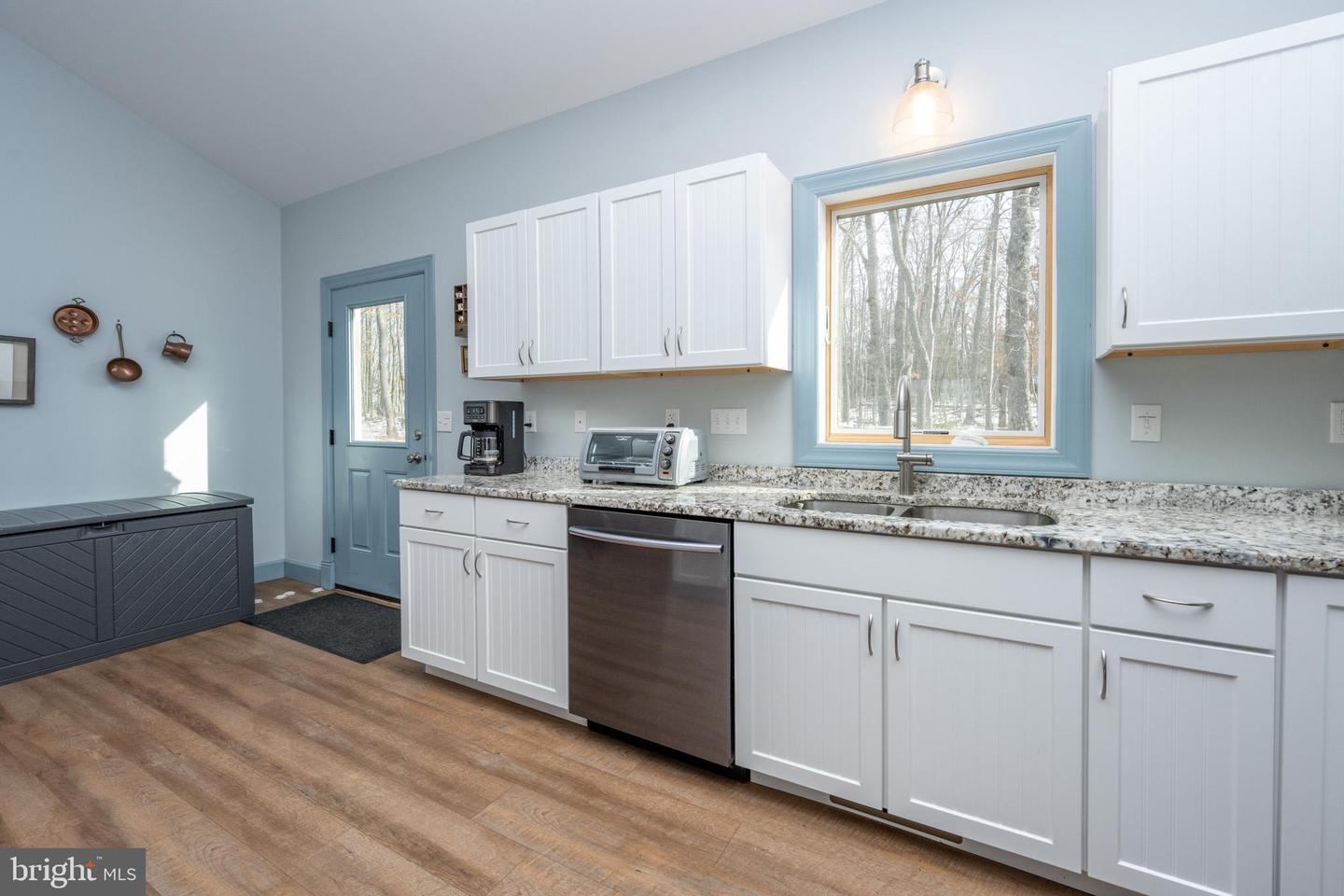 96 Glendale Woods Rd
