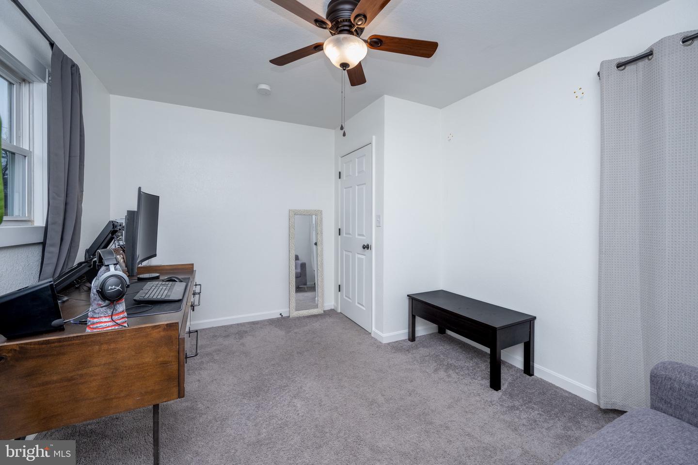 116 S Oakhall Dr
