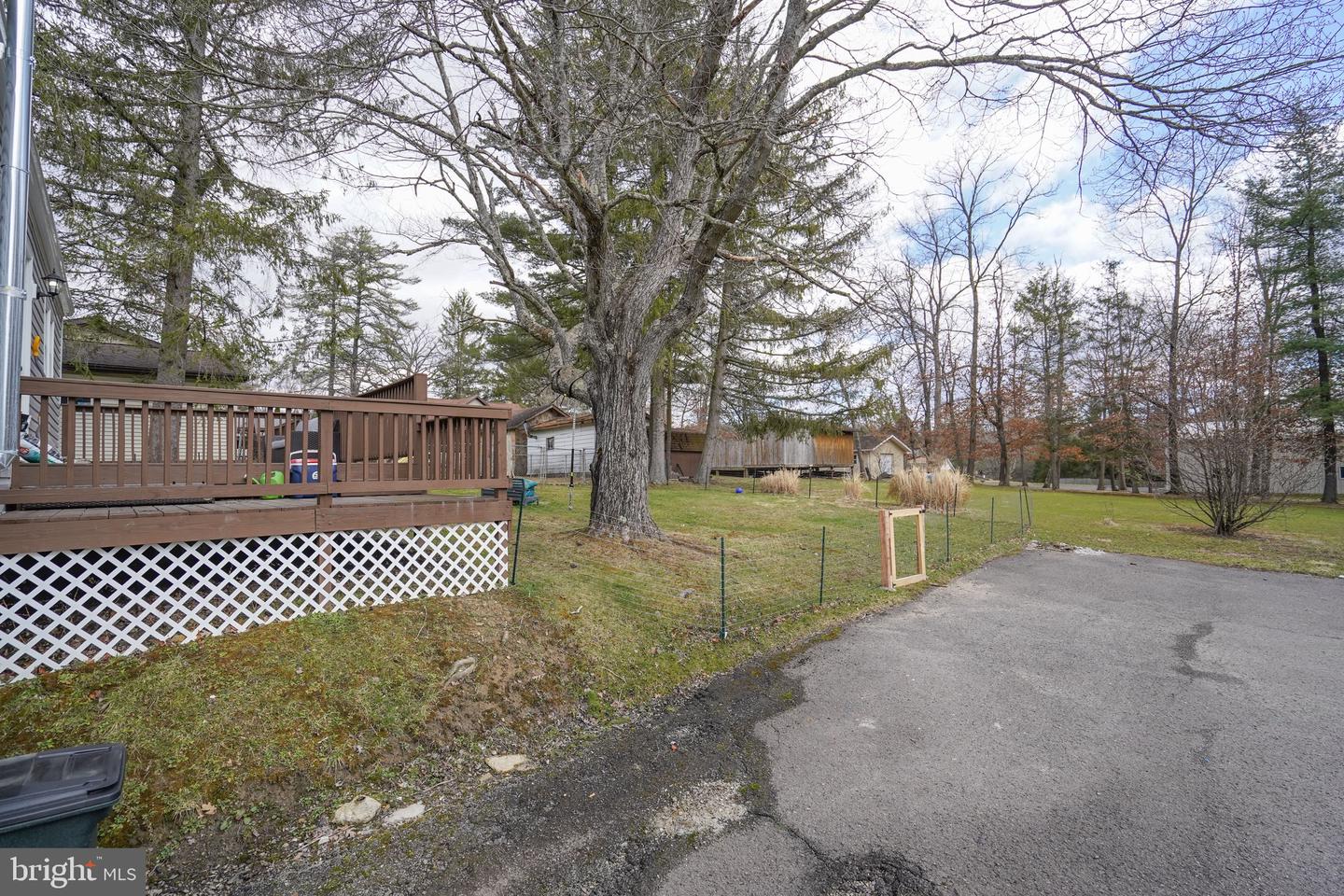 116 S Oakhall Dr