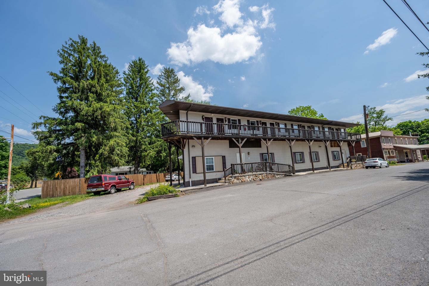 138 Walnut St