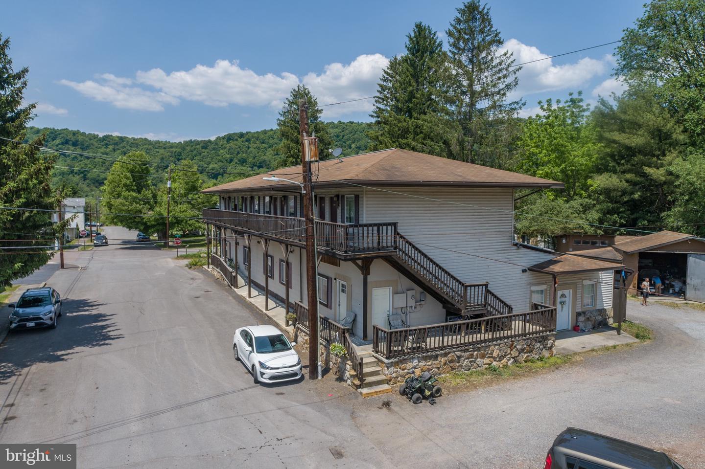 138 Walnut St