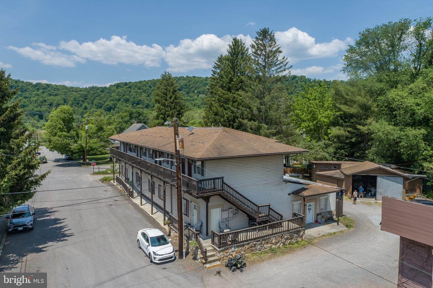 138 Walnut St