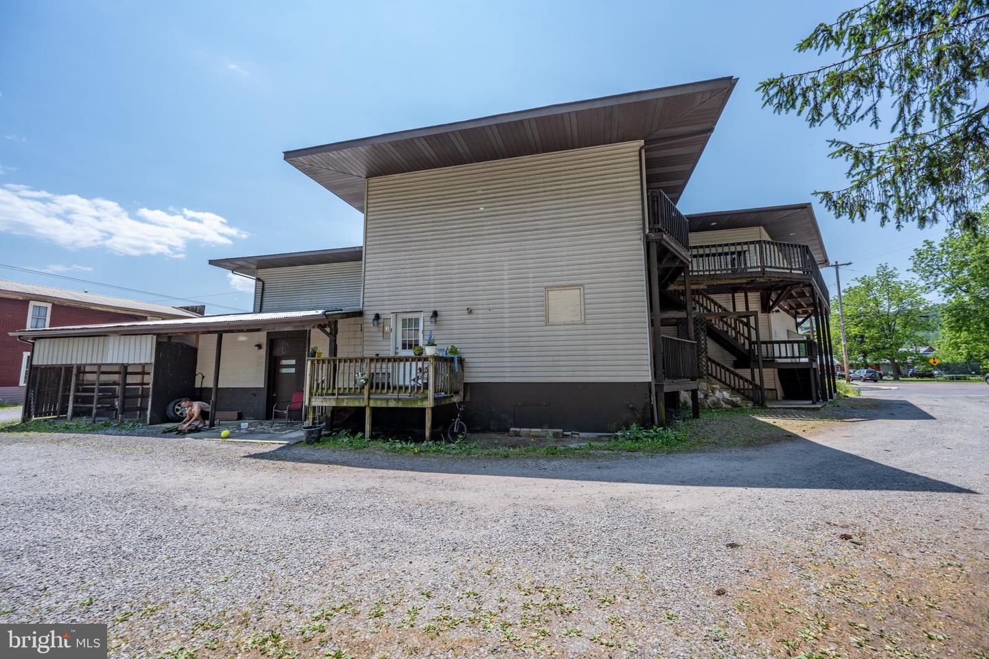 138 Walnut St