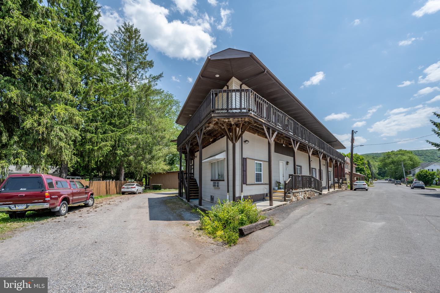 138 Walnut St