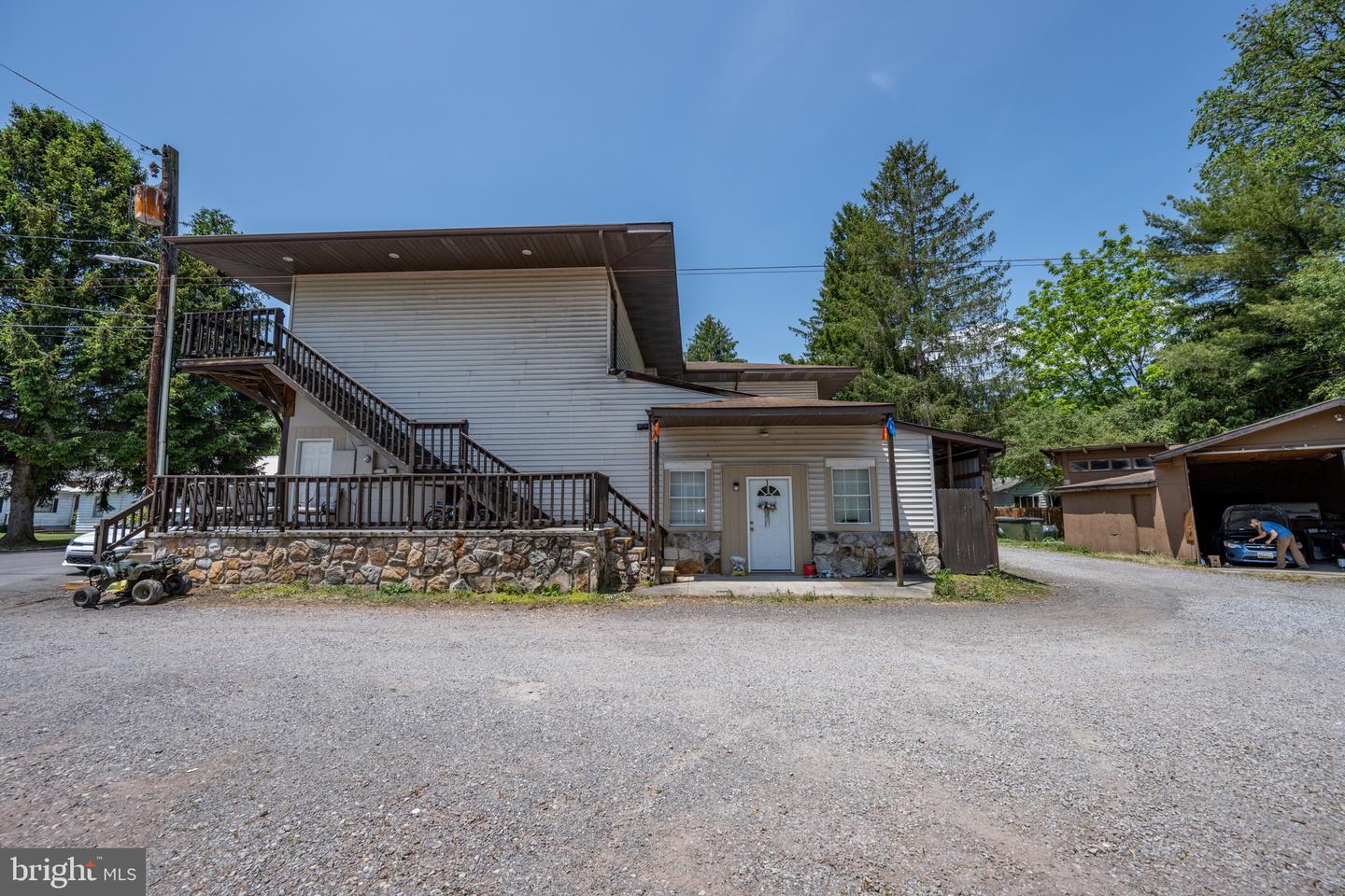 138 Walnut St