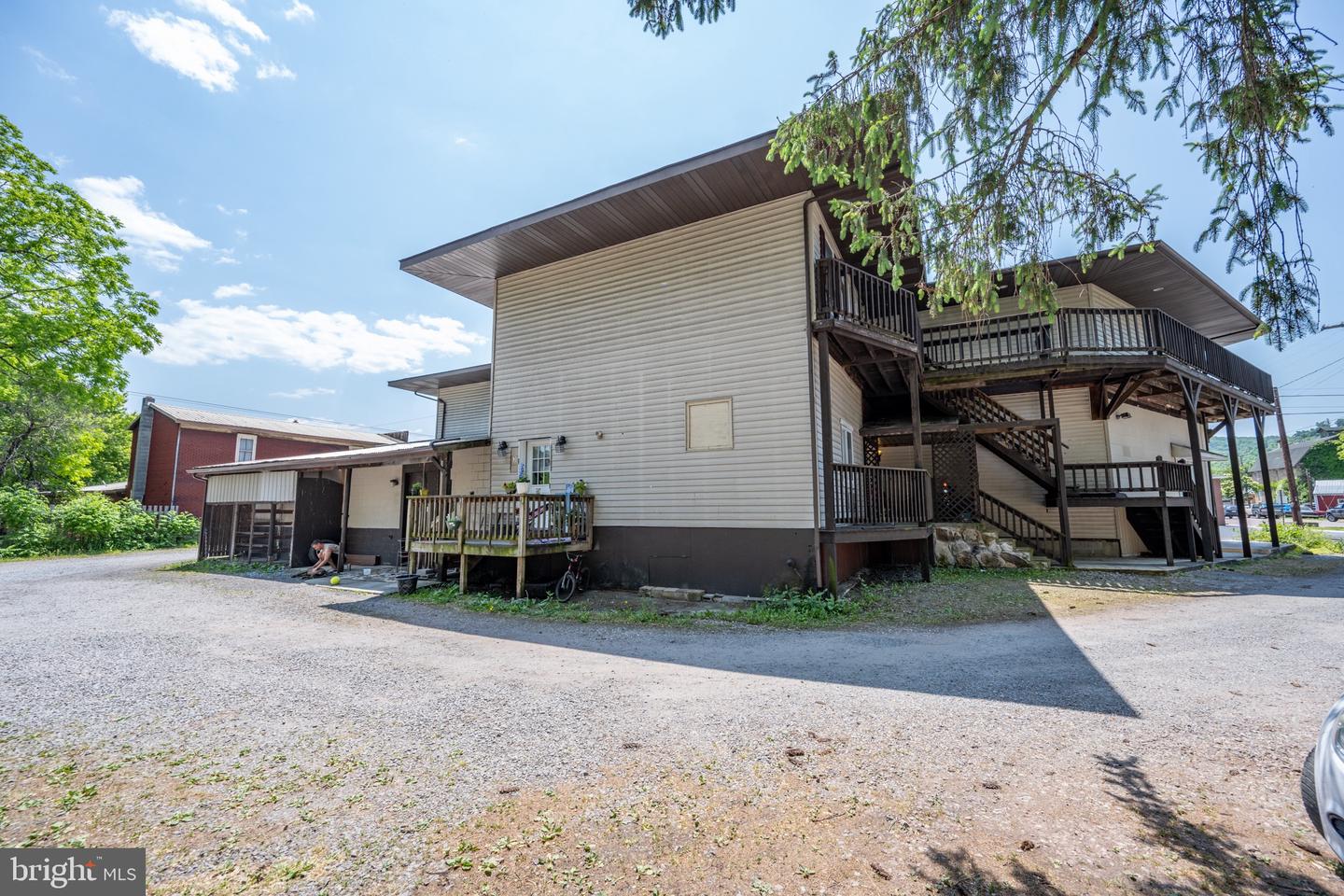 138 Walnut St