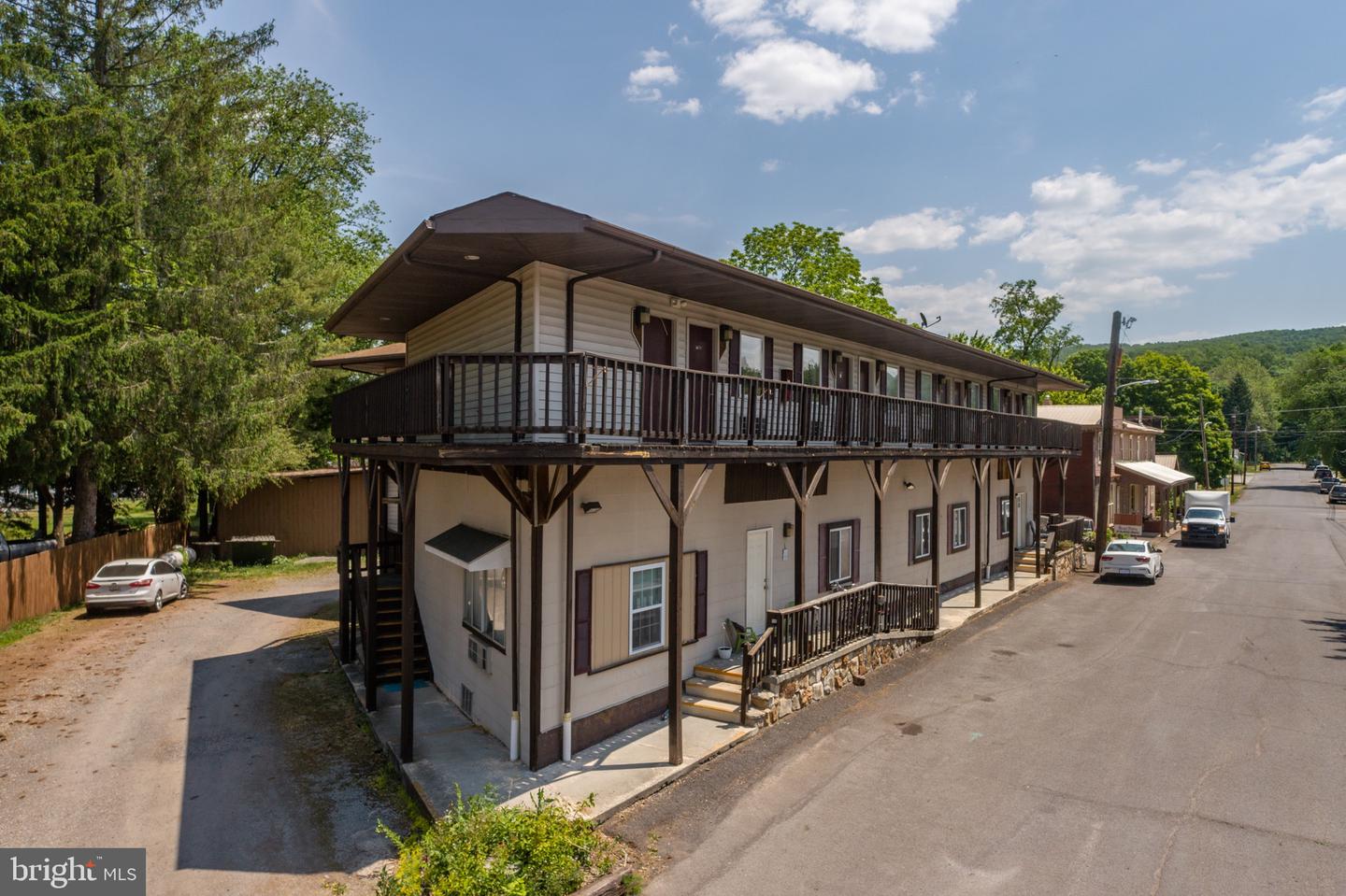 138 Walnut St