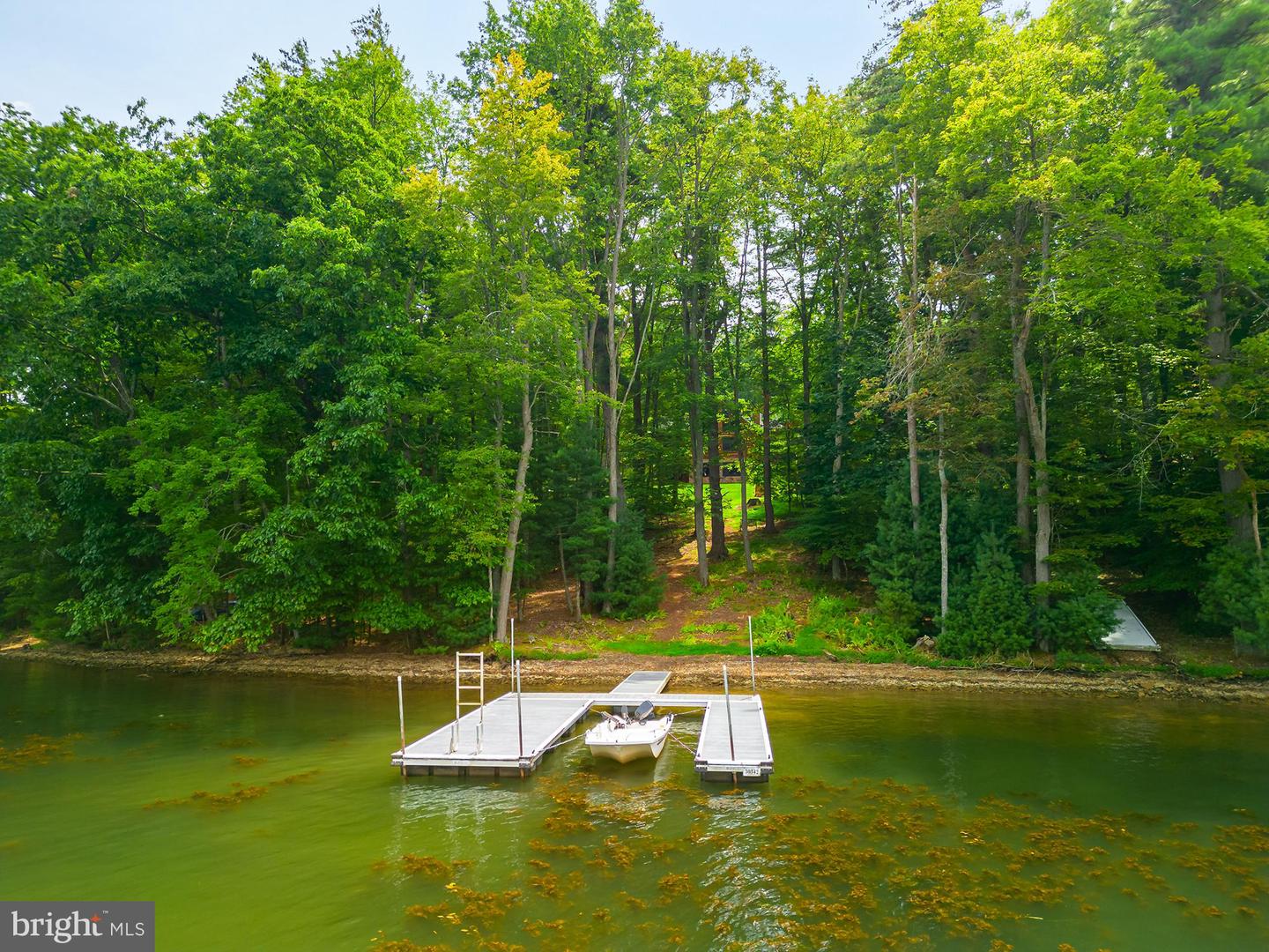 272 N Shoreline Dr