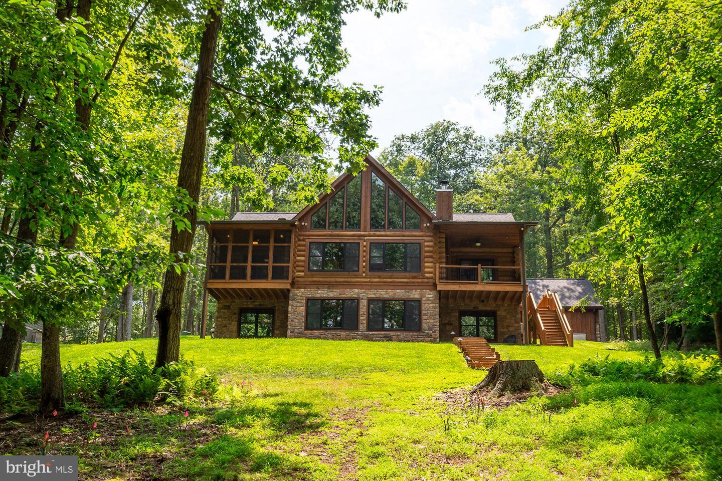 272 N Shoreline Dr