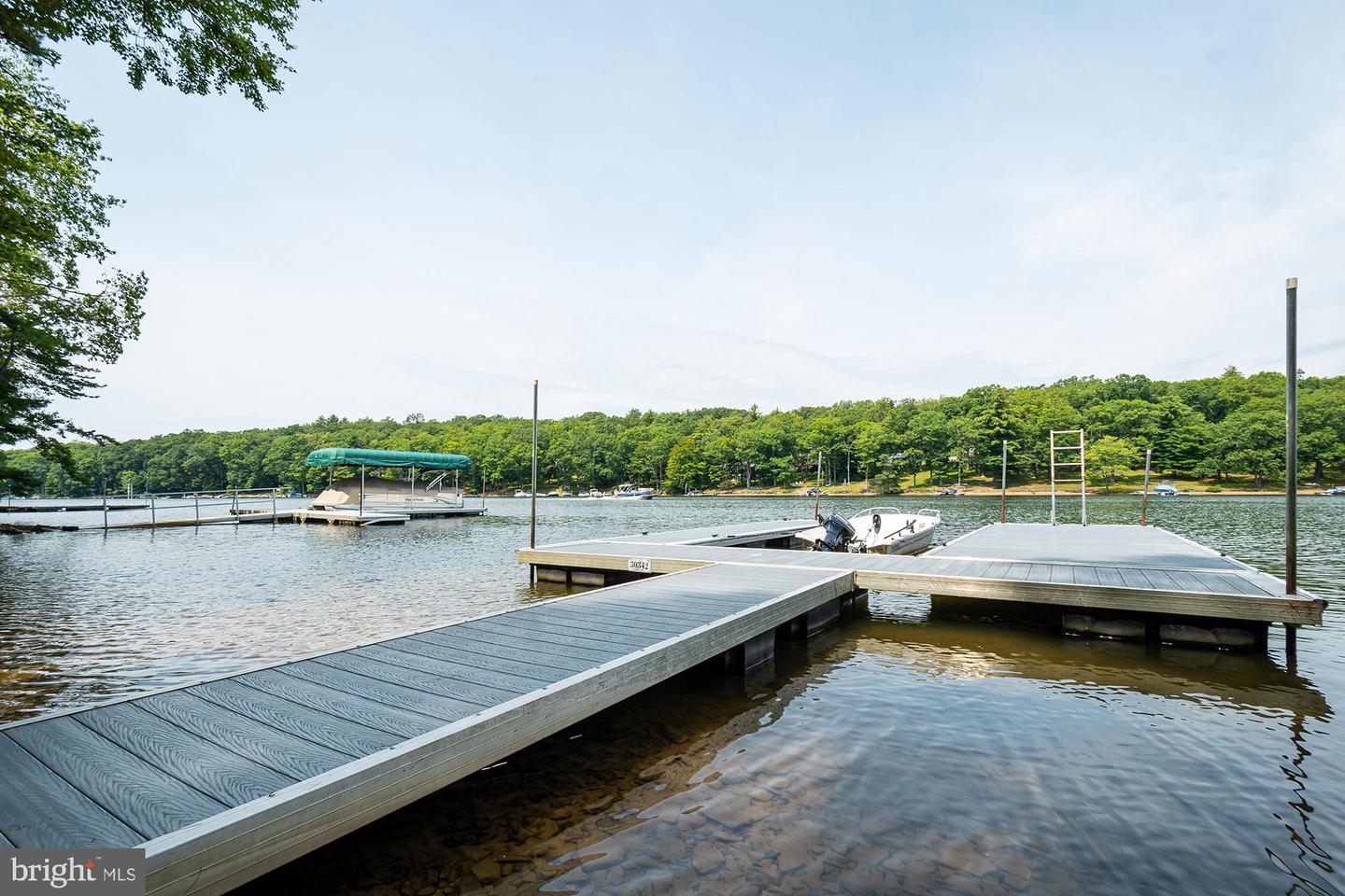 272 N Shoreline Dr