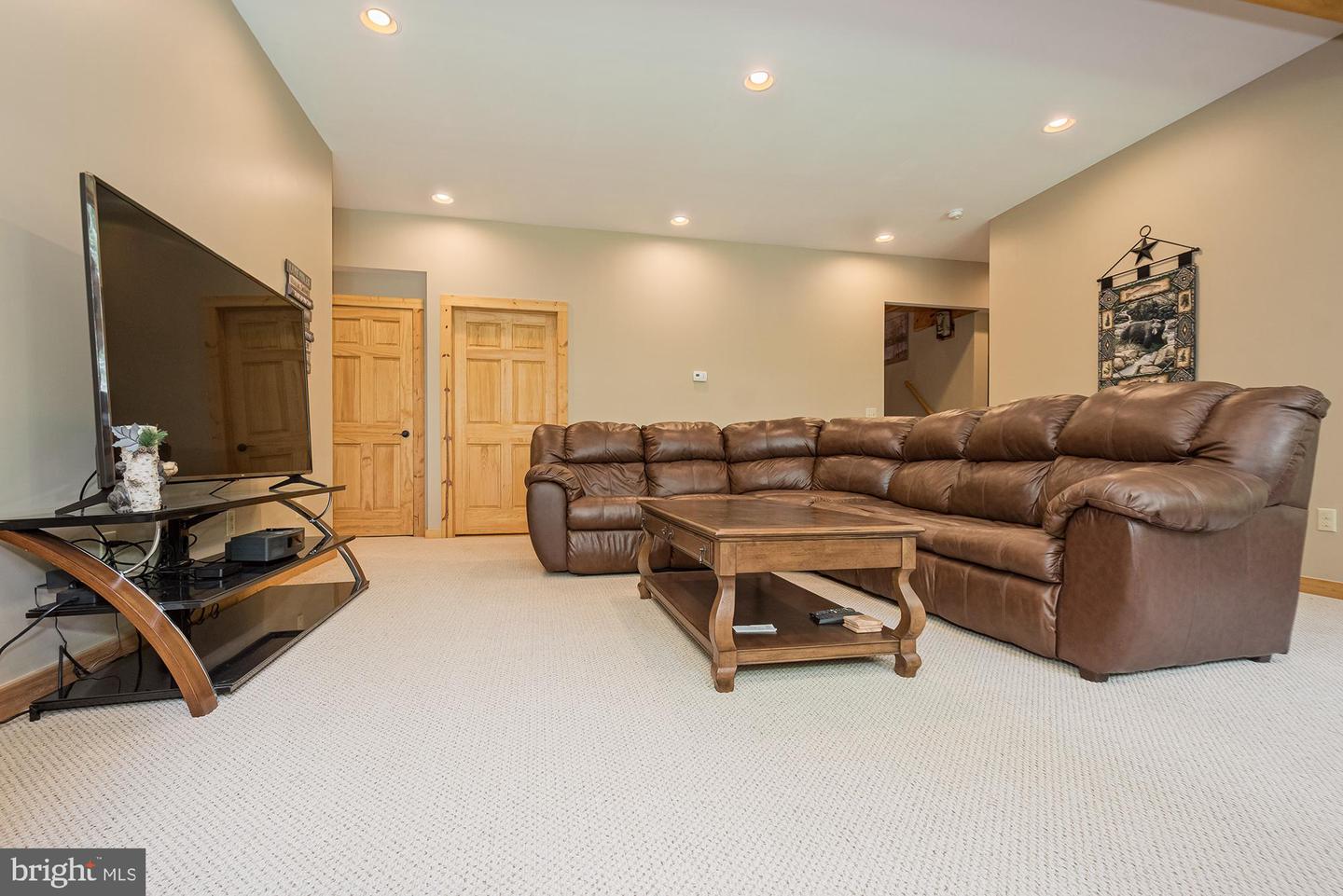 272 N Shoreline Dr