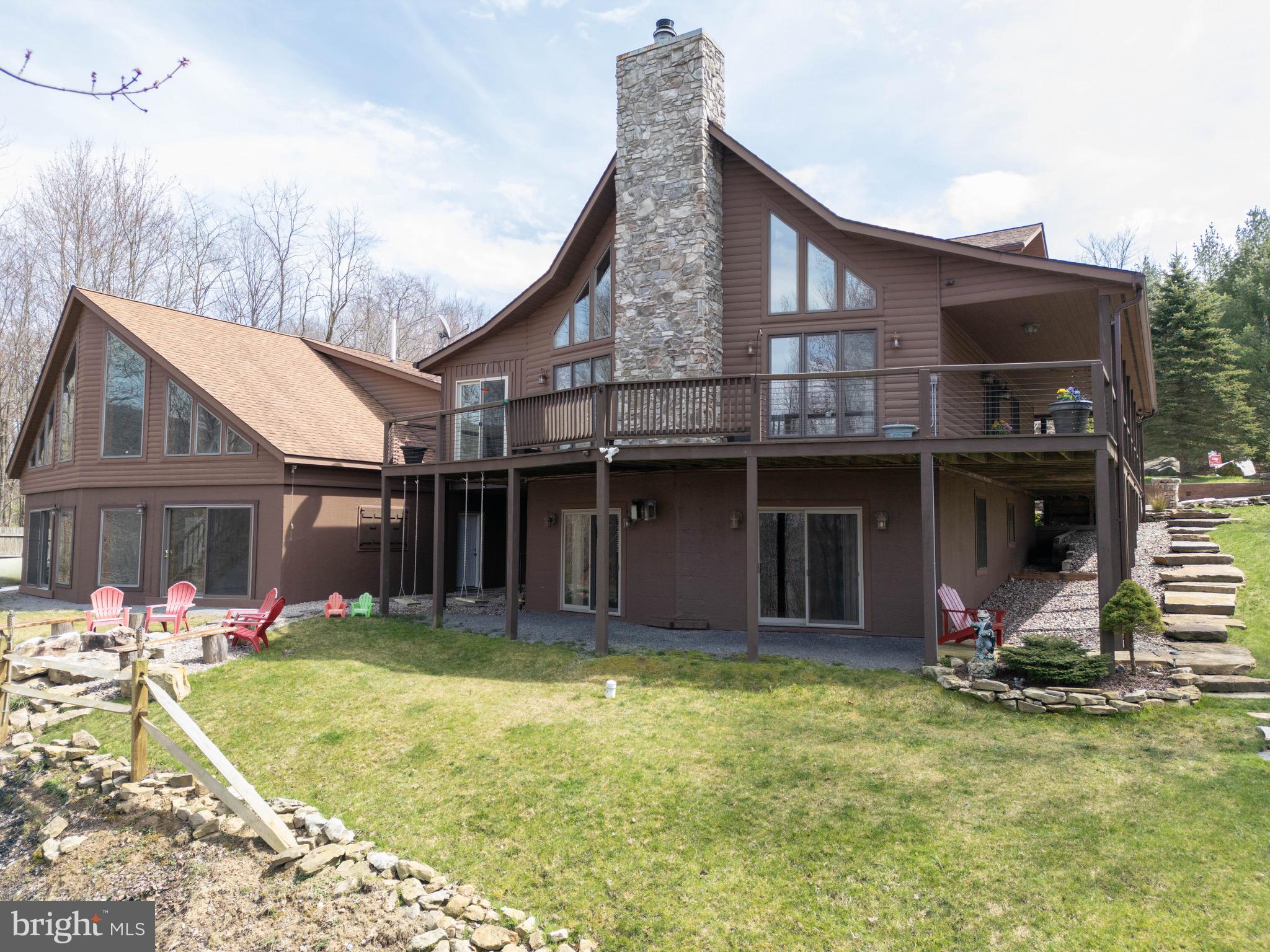 387 Pinnacle Dr