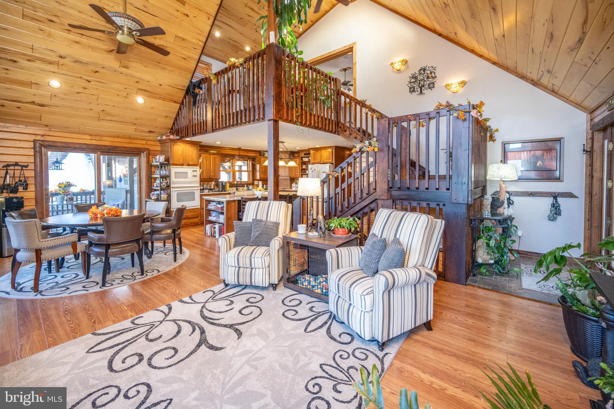 387 Pinnacle Dr