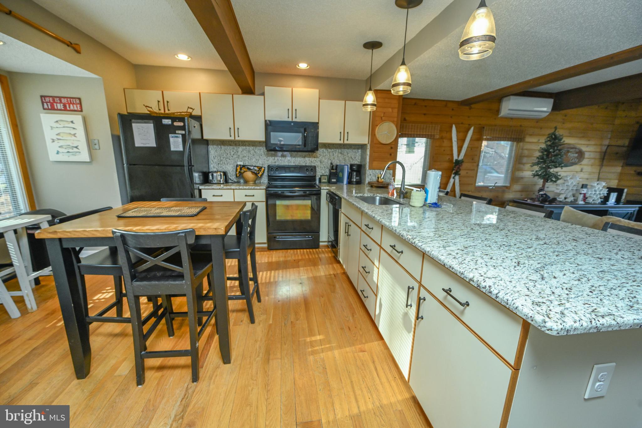 10 Bright Passage Rd #1a
