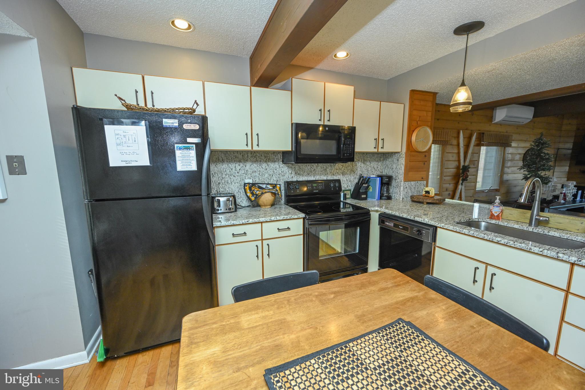 10 Bright Passage Rd #1a