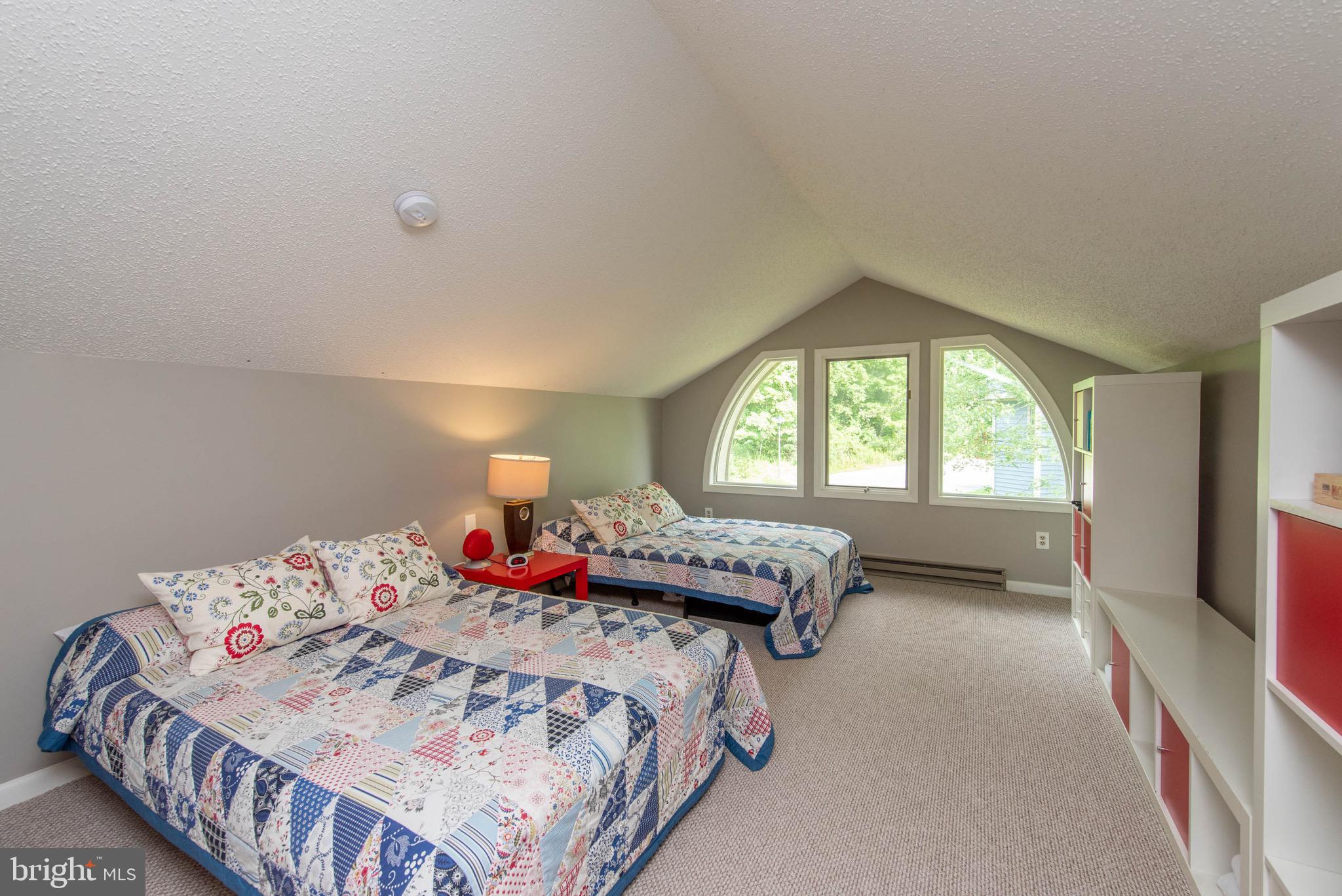 10 Bright Passage Rd #1a