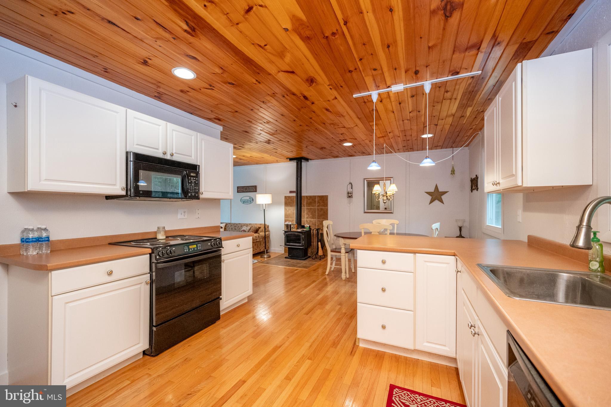 373 Hemlock Meadow Dr