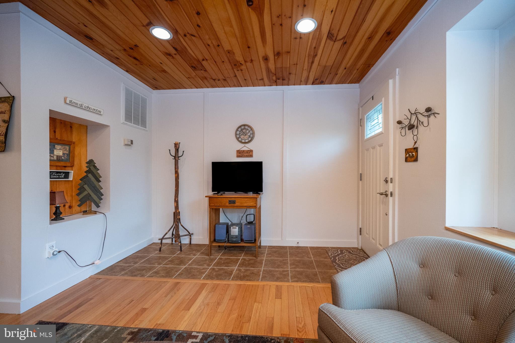 373 Hemlock Meadow Dr
