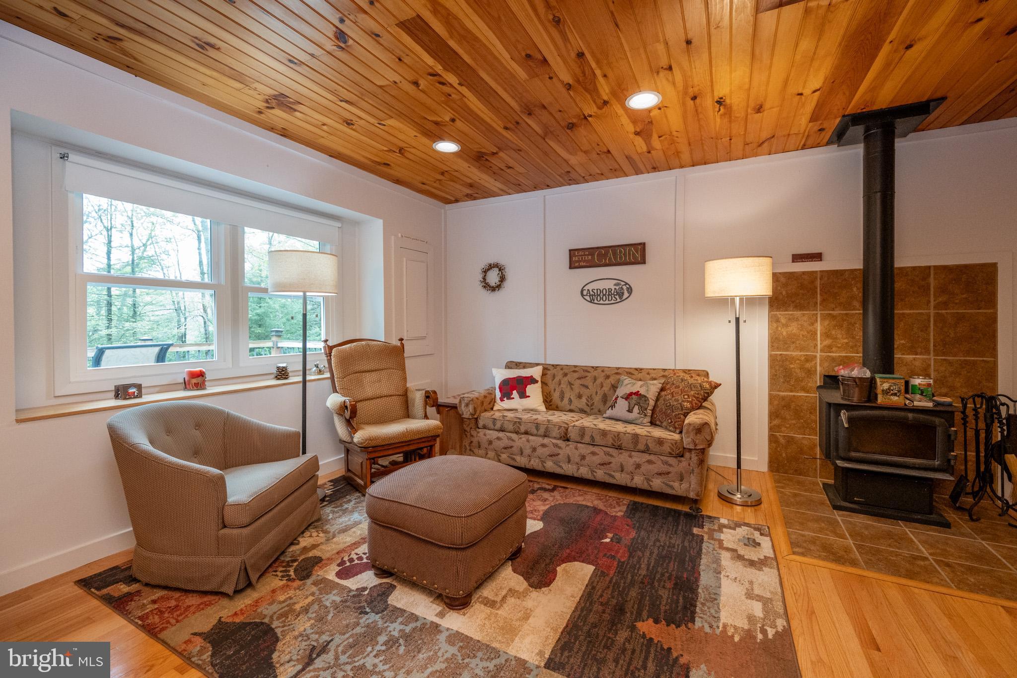 373 Hemlock Meadow Dr